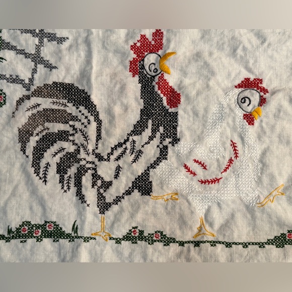 VTG Cross Stitch Tableclooth Black Rooster & White Hen 54 X 39 Rectangle FLAWS - Picture 1 of 9